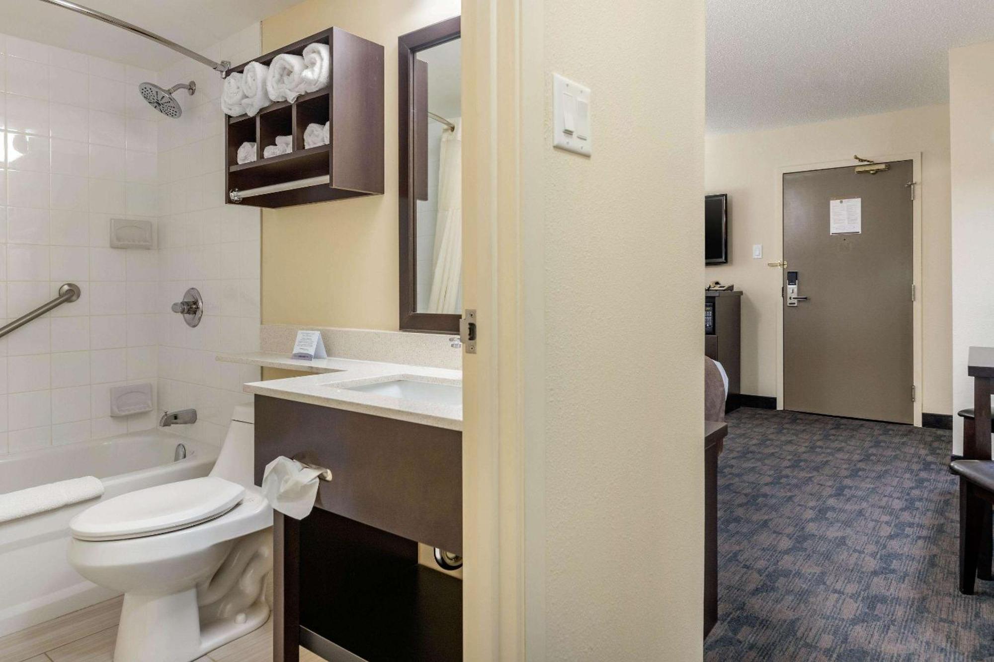 Quality Inn & Suites Bathurst Szoba fotó