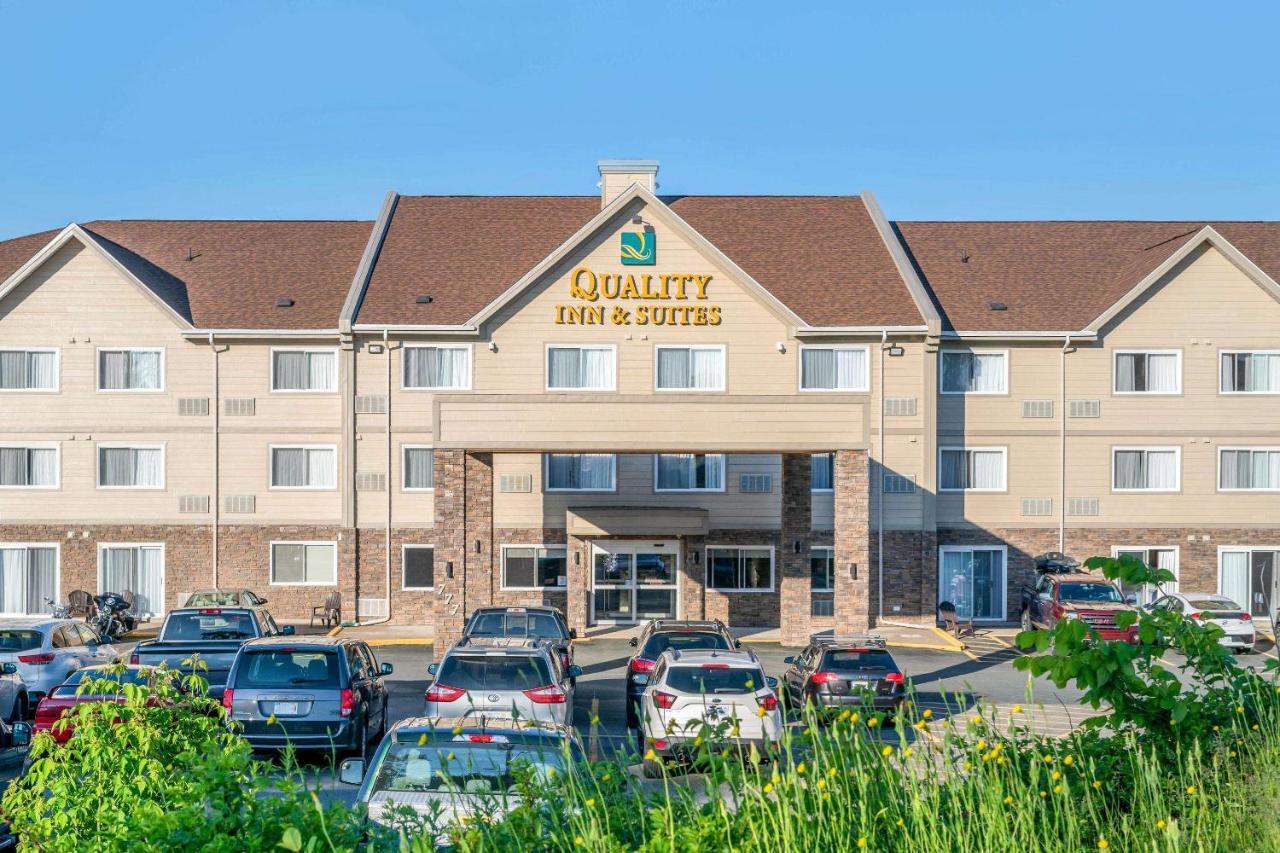 Quality Inn & Suites Bathurst Kültér fotó